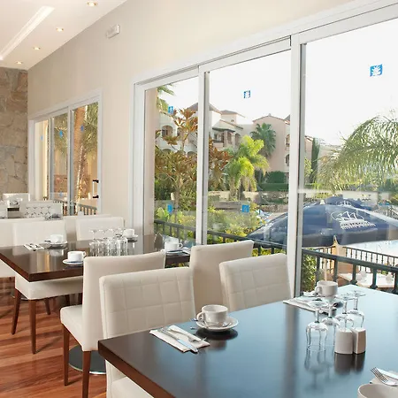 Club La Costa World Hotel